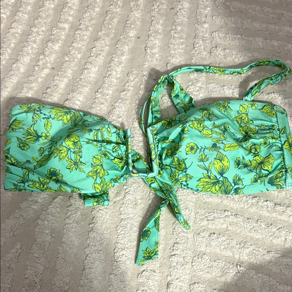 Floral Green Top